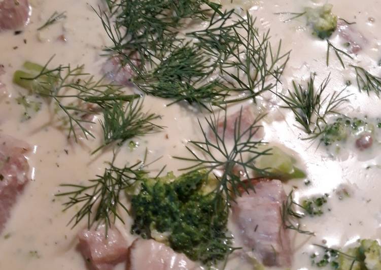 Simple Way to Prepare Quick Ham, Broccoli, Gouda Cheese Soup