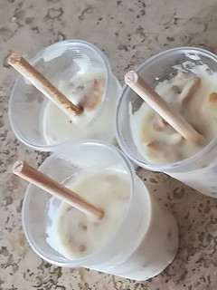 Una foto de Paletas de pay de limón