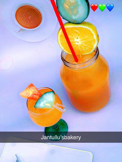 A picture of Mix fruit juice🥤.