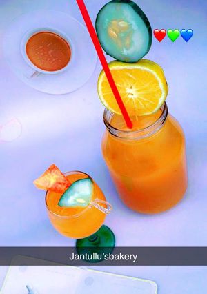 A picture of Mix fruit juice🥤.