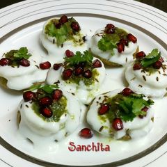 A picture of Falahari chaat papdi.