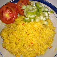 Nasi goreng kunyit রেসিপির প্রধান ছবি