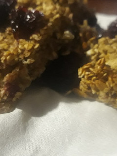 Una foto de Barritas de avena con frutos rojos