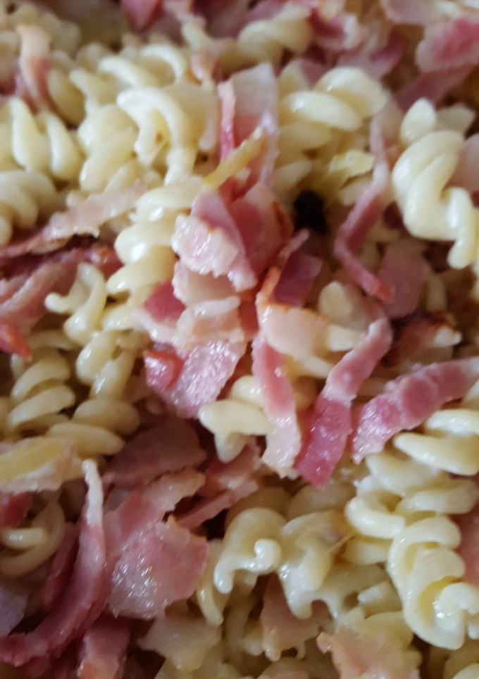 Una foto de Pasta a la carbonara