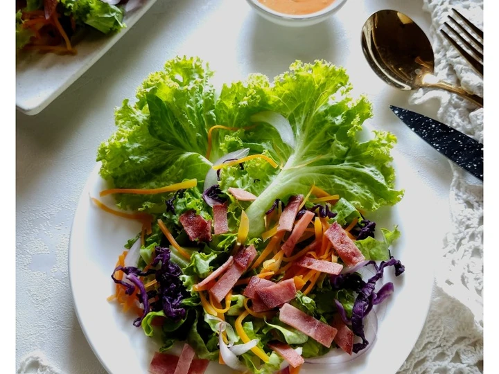 Cara Sederhana Menyiapkan Resep  Simple Salad yang Lezat, Enak Banget