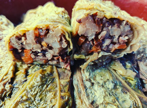Foto di Involtini di verza con riso e noci