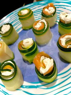 Una foto de Rollitos de Calabacín y Salmón