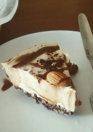 A picture of Coffee almond LCHF cheesecake.