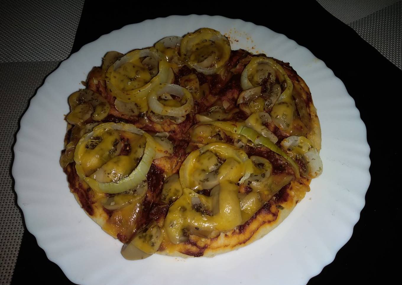 Italian mushroom pizza 🍕#4weekschallenge