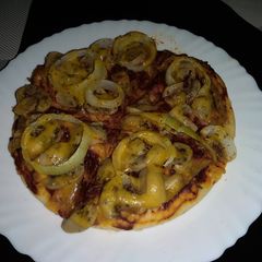 A picture of Italian mushroom pizza 🍕#4weekschallenge.