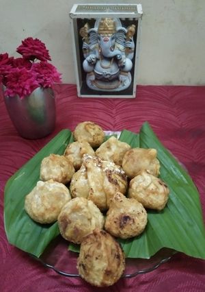 A picture of Fried Modak.