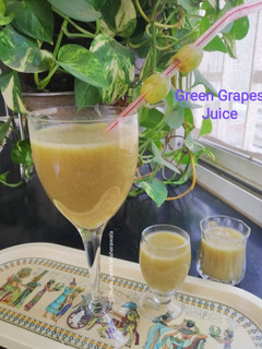 લીલી દ્રાક્ષ નું જૂયસ (Green Grapes Juice Recipe In Gujarati) રેસીપી મુખ્ય ફોટો