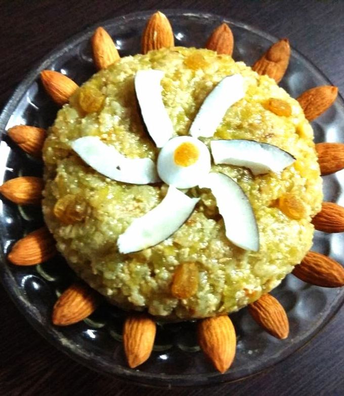 A picture of Lauki ka halwa.