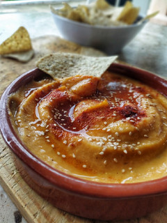 Una foto de Hummus de calabaza