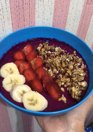 Foto resep Dragon Fruit Smoothie Bowl