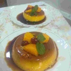A picture of Custard Mango caramel pudding.