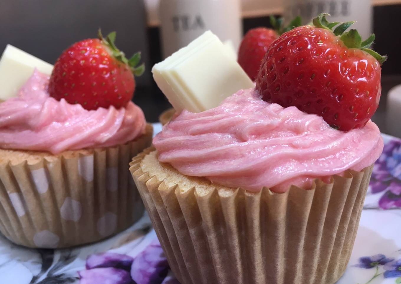 Strawberry cupcakes