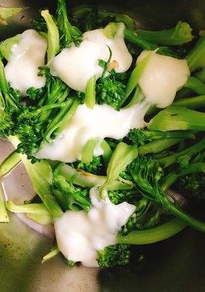 Hình của món Bông cải xào phô mai.
