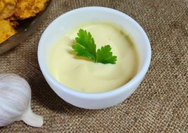 🧄🥚 Mayonesa de ajo a base de huevo duro 🥚🧄