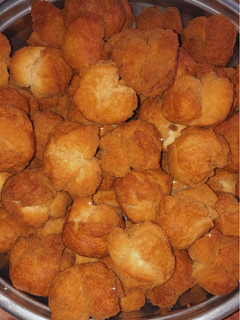 A picture of Senegalese Keumeukh Donuts.