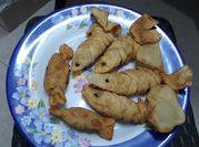 A picture of fish samosa