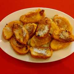 Una foto de Torrijas con granos de anís