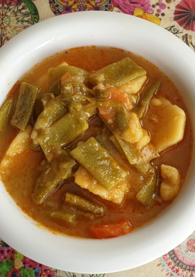 Una foto de Vainas con patatas