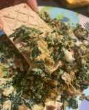 Claras con espinacas y nuez