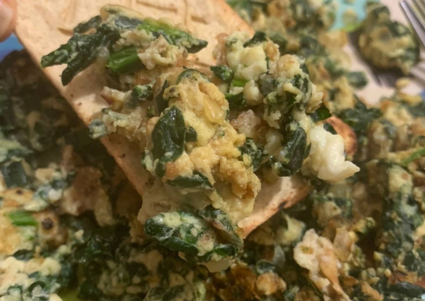 Claras con espinacas y nuez