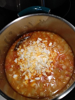 Una foto de Garbanzos con calabacín (Autocook)