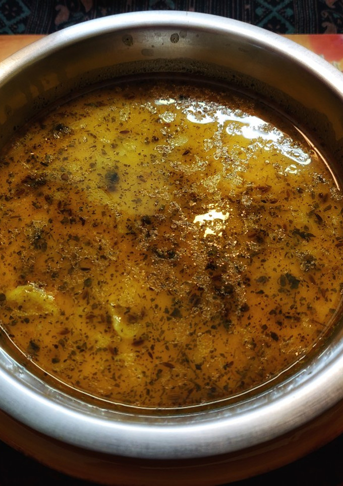 दही वाले गट्टे की सब्जी (dahi wale gatte ki sabzi recipe in Hindi) रेसिपी मुख्य फोटो