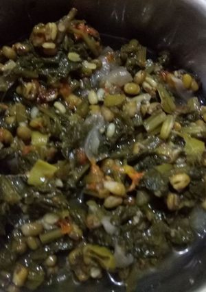 A picture of Moong dal palak.