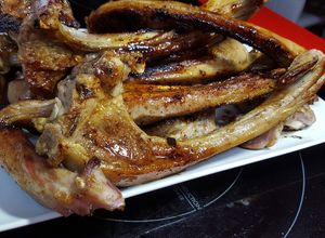 Una foto de Chuletillas de cordero currymieladas