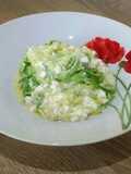"Spaghete" de zucchini cu cottage cheese