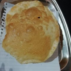 A picture of Bhatura.