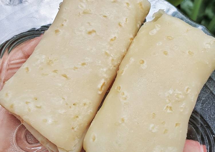 Dadar gulung keju (snack)