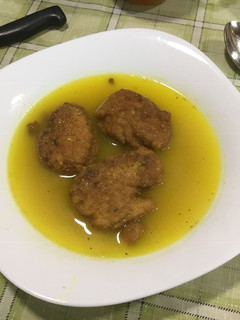 Una foto de Sopa de panecillos de huevo al estilo de la abuela 🍲