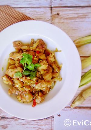 Foto resep Vietnamese Lemongrass Chicken / Ayam masak Sereh