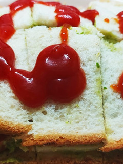 વેજ. સેન્ડવીચ :: (Veg. Sandwich recipe in Gujarati ) રેસીપી મુખ્ય ફોટો