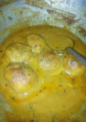 A picture of Dum Aloo.