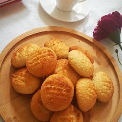 A picture of Bolinhas de Cocoa(Goanese Cookies).