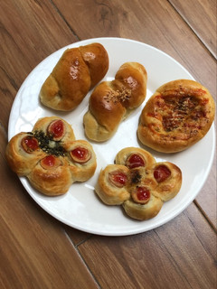 Foto resep All About Sausage Bread / Roti Sosis Aneka Bentuk -Tangzhong methode❤️