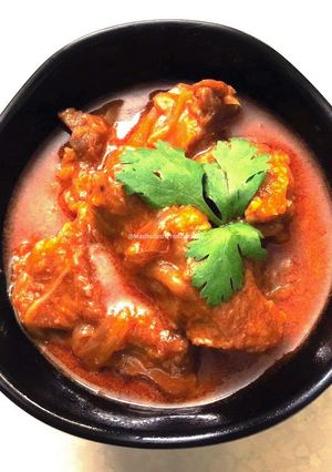 A picture of Mutton Nebu Qorma.