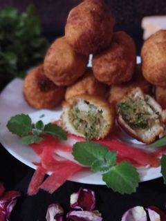 ब्रेड रोल (BREAD ROLL RECIPE IN HINDI) रेसिपी मुख्य फोटो