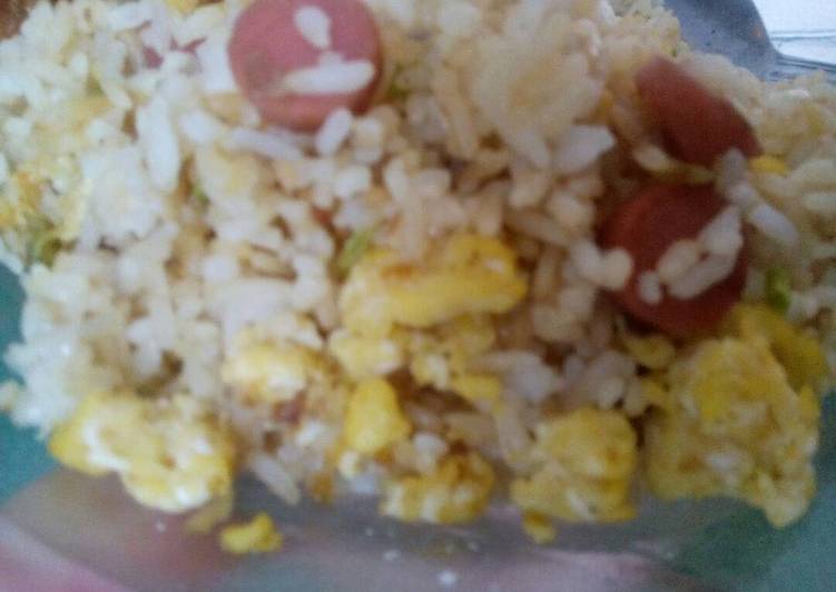 Nasi Goreng Putih Sosis Keju😚