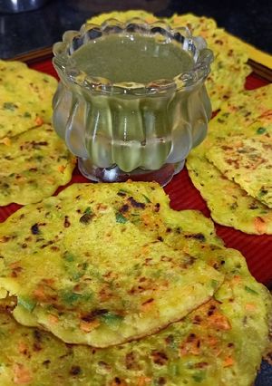 A picture of Besan & Oats Chilla.