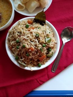 તવા પુલાવ (Tawa Pulao Recipe in Gujarati) રેસીપી મુખ્ય ફોટો