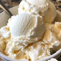 A picture of Homemade Vanilla Ice Cream.