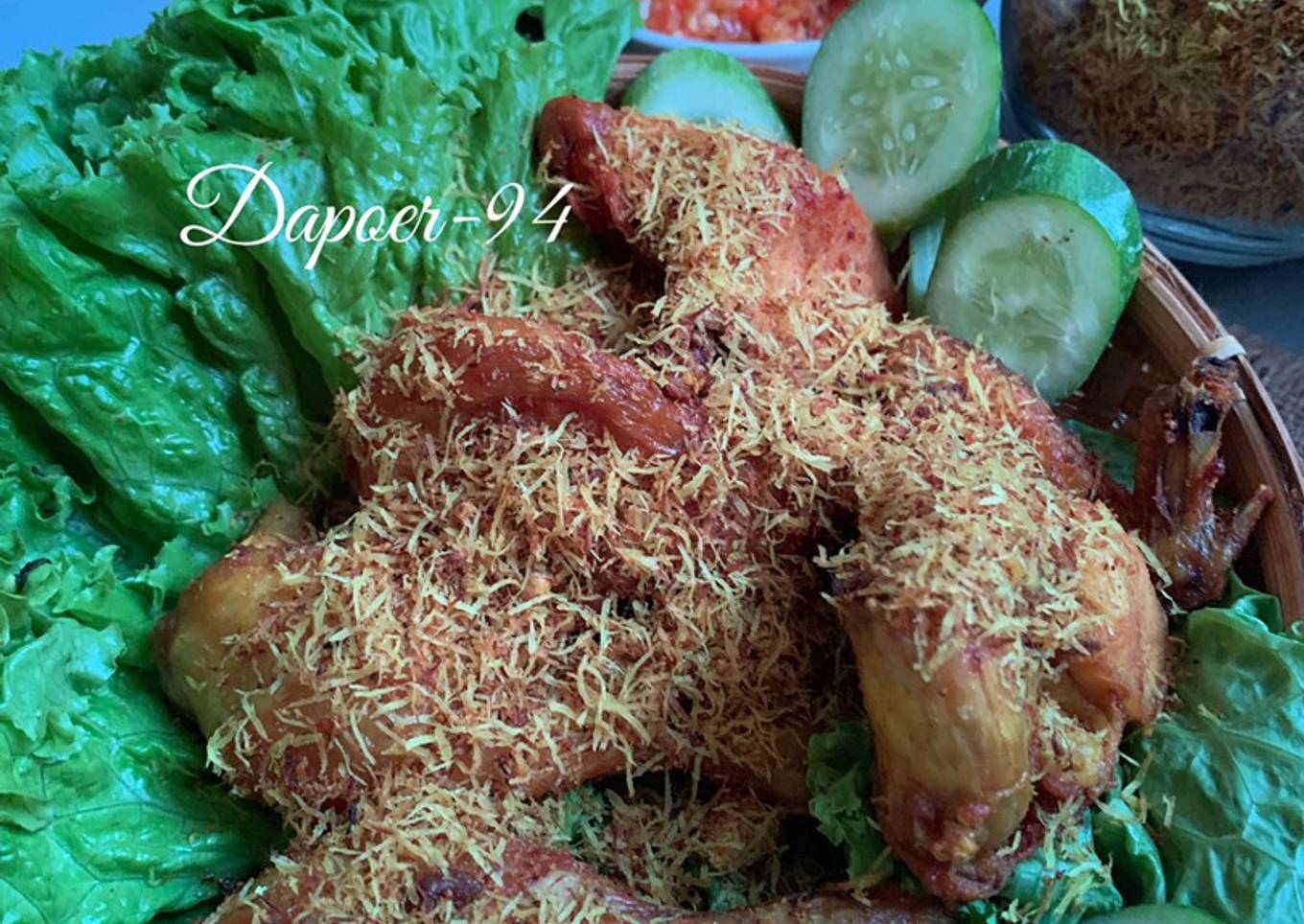 Ayam goreng serundeng