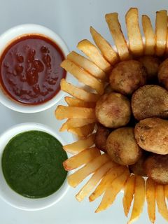 આલુ પેટીસ (Alu Patties Recipe In Gujarati) રેસીપી મુખ્ય ફોટો